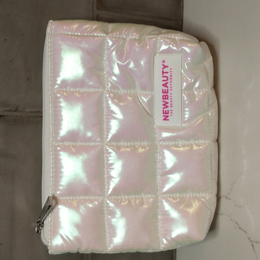 Go Dash Dot cosmetic bag